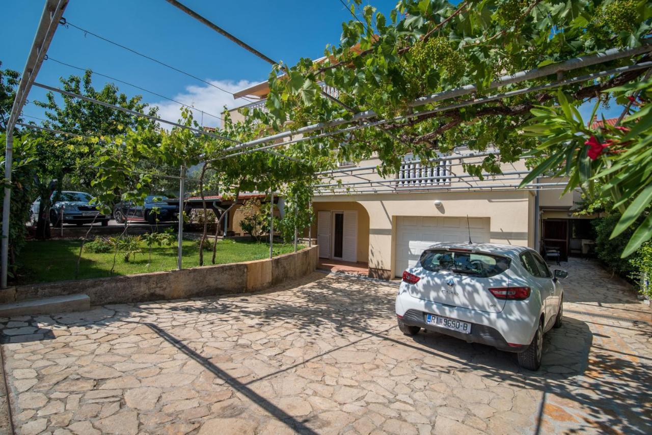 Apartments Bogdanic Krk I Krk Town Eksteriør bilde