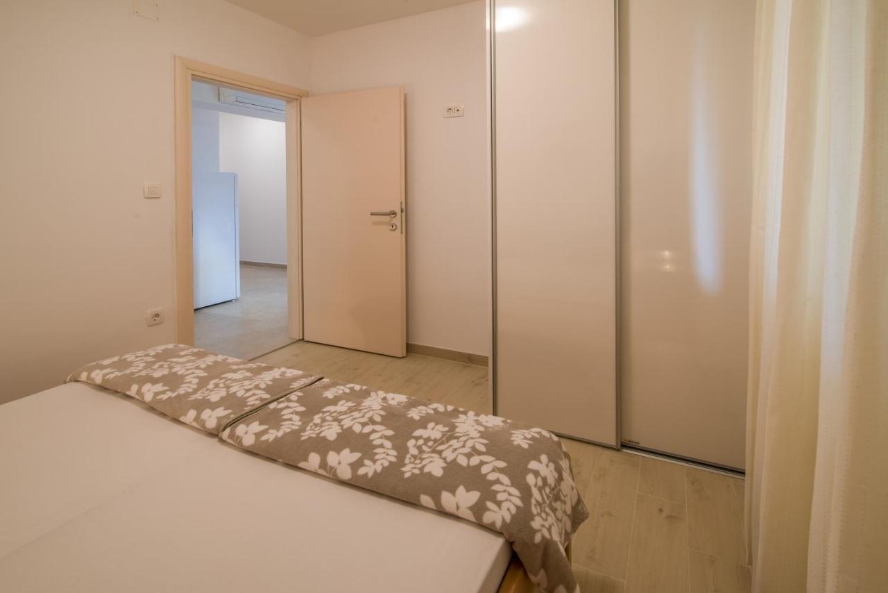 Apartments Bogdanic Krk I Krk Town Eksteriør bilde