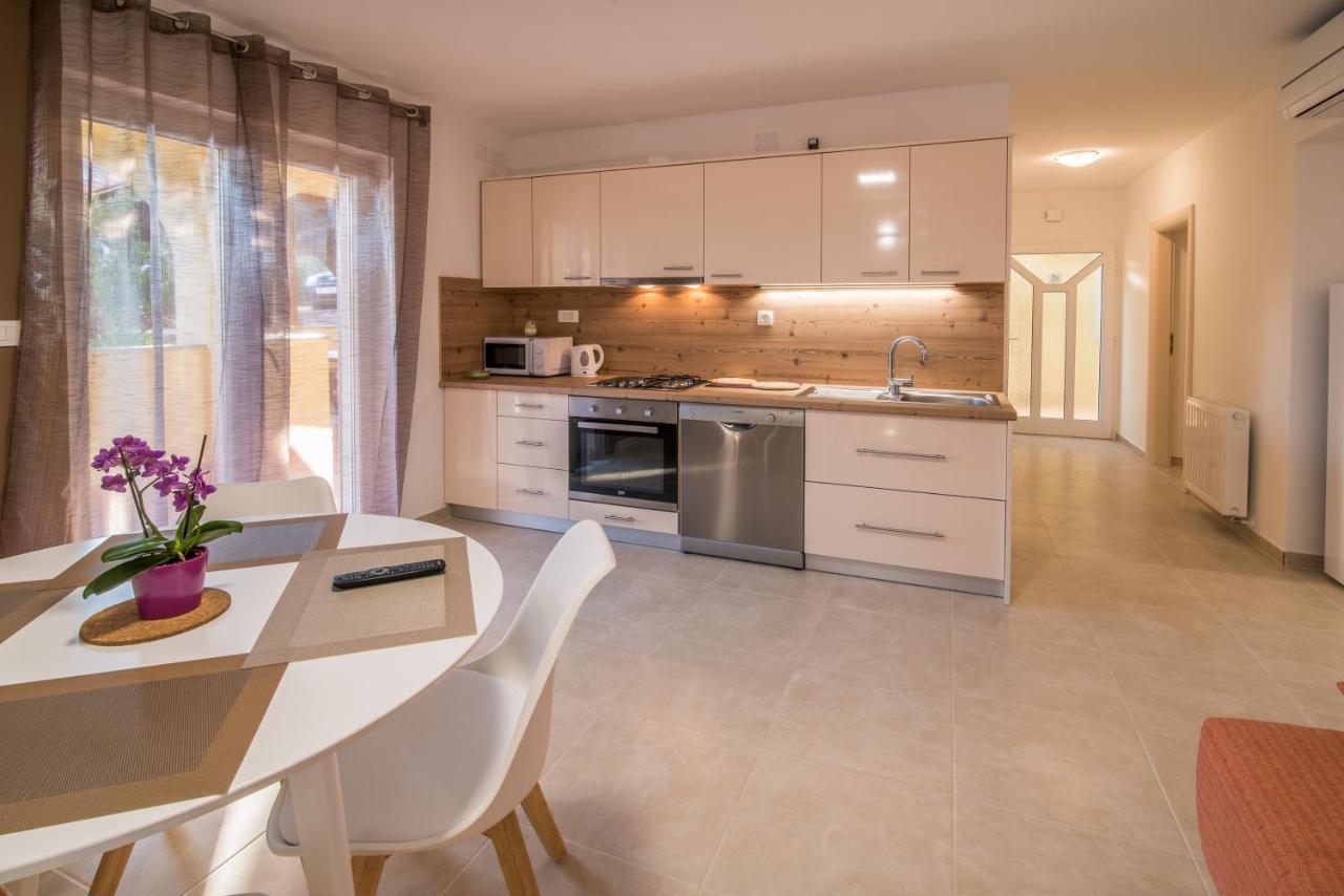 Apartments Bogdanic Krk I Krk Town Eksteriør bilde