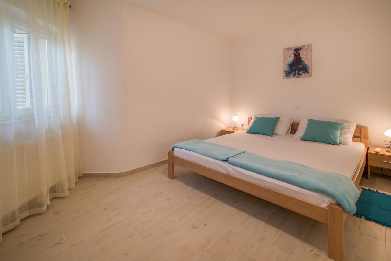 Apartments Bogdanic Krk I Krk Town Eksteriør bilde